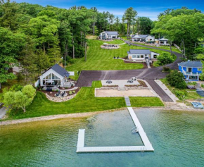 Cottage three overlooking the lake